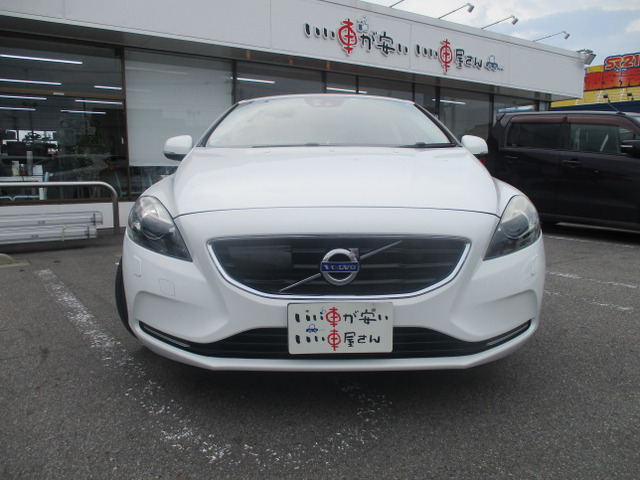 中古車 ボルボ V40 T4 SE 禁煙☆ナビ☆TV☆Bカメラ☆ETC の中古車詳細 (92,214km, ホワイト, 愛知県, 33.4万円) |  中古車情報・中古車検索なら【車選びドットコム（車選び.com）】