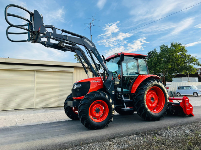 中古車 その他 クボタ トラクタ M108W の中古車詳細 (走行距離不明, レッド, 栃木県, 575万円) | 中古車情報・中古 車検索なら【車選びドットコム（車選び.com）】