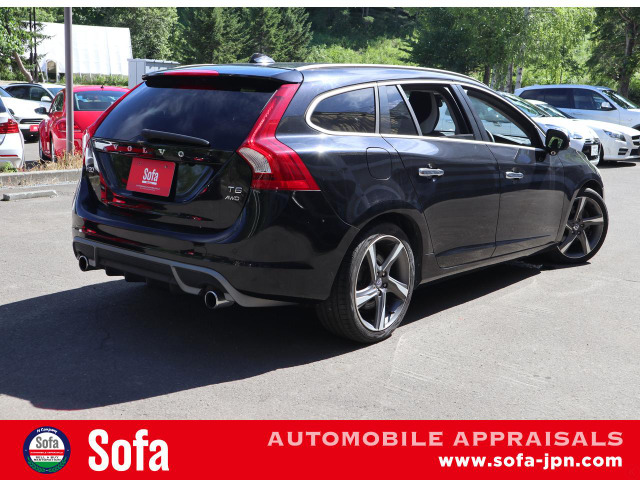 中古車 ボルボ V60 T6 AWD Rデザイン4WD セーフティーPKG Dレコ Bカメラ の中古車詳細 (42,000km, 黒, 北海道,  83万円) | 中古車情報・中古車検索なら【車選びドットコム（車選び.com）】