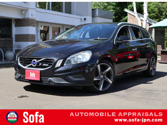 中古車 ボルボ V60 T6 AWD Rデザイン4WD セーフティーPKG Dレコ Bカメラ の中古車詳細 (42,000km, 黒, 北海道,  83万円) | 中古車情報・中古車検索なら【車選びドットコム（車選び.com）】