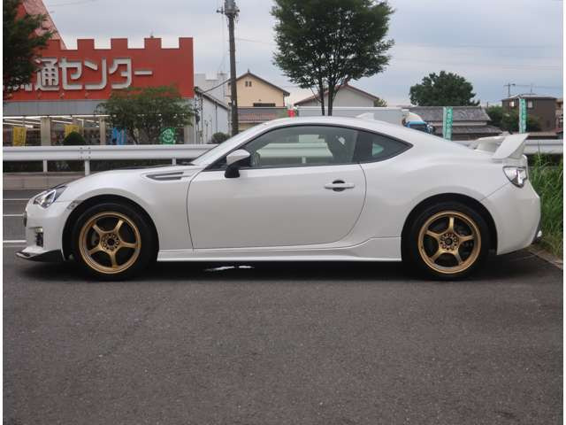 中古車 スバル BRZ 2.0 S 6MT・RAYS・半革・GTウイング・HKSエアクリ の中古車詳細 (116,000km, パール, 埼玉県,  126.9万円) | 中古車情報・中古車検索なら【車選びドットコム（車選び.com）】