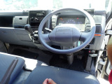 乗車定員:3名 フロア5速MT 走行:109,016km