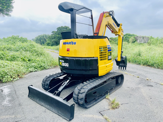 コマツ PC28UU-2 ☆コマツ PC28UU-2 3トンクラス ユンボ／油圧ショベル