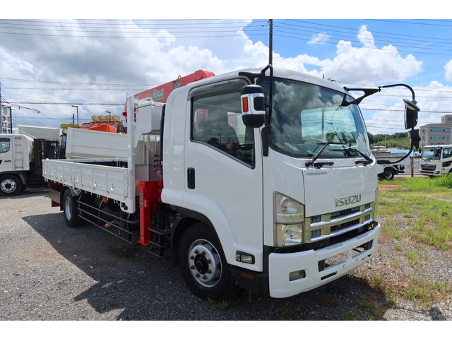 中古車 いすゞ フォワード ユニック製増トン4段Rクレーンラジコン付 の中古車詳細 (378,933km, ホワイト, 茨城県, 566.5万円) |  中古車情報・中古車検索なら【車選びドットコム（車選び.com）】