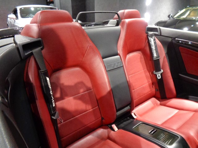 中古車 メルセデス・ベンツ Eクラスカブリオレ E250 AMGスポーツパッケージ E250カブリオレAMGスポーツPKG の中古車詳細  (73,050km, ブラック, 大阪府, 198万円) | 中古車情報・中古車検索なら【車選びドットコム（車選び.com）】