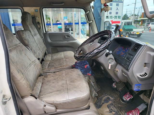 タイタンダッシュ KR-SYF6T ドライバーシート/運転席 RFターボ A2W W612-88-130A05 231923 2025年最新Yahoo!オークション -マツダタイタンシートの中古品・新品