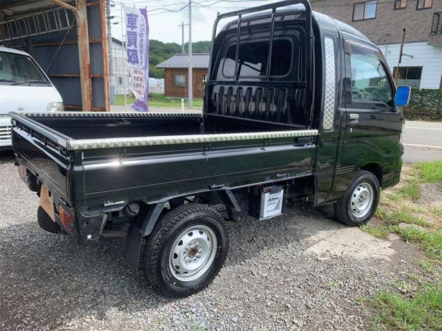 中古車 ダイハツ ハイゼットトラック ジャンボ 4WD ナビTV パワーウインドウ 5速MT の中古車詳細 (55,000km, 黒, 長野県,  89万円) | 中古車情報・中古車検索なら【車選びドットコム（車選び.com）】