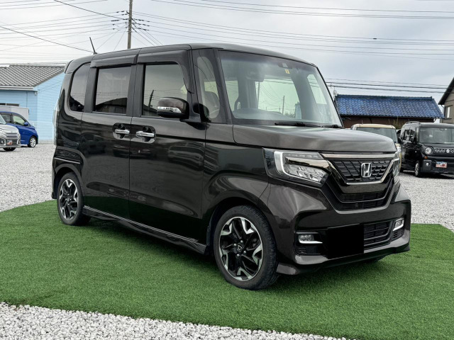 2025年ホンダ新型N-BOXモデルチェンジ情報！LEDフォグランプも
