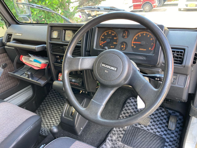 スズキ ジムニー JA11型 の中古車詳細 (151,000km, シルバー, 岐阜県