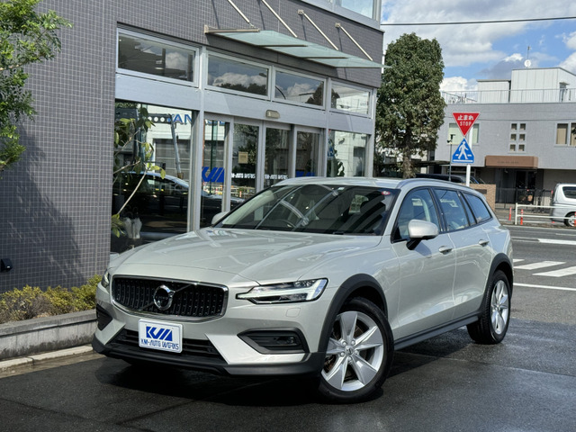 V60クロスカントリー B5 AWD 4WD 本革 ウッドパネル クライメートP