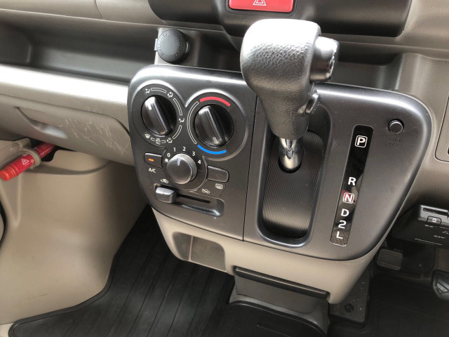 最終値下げエブリイu003cDA64u003eアイライン付きクリスタルアイ