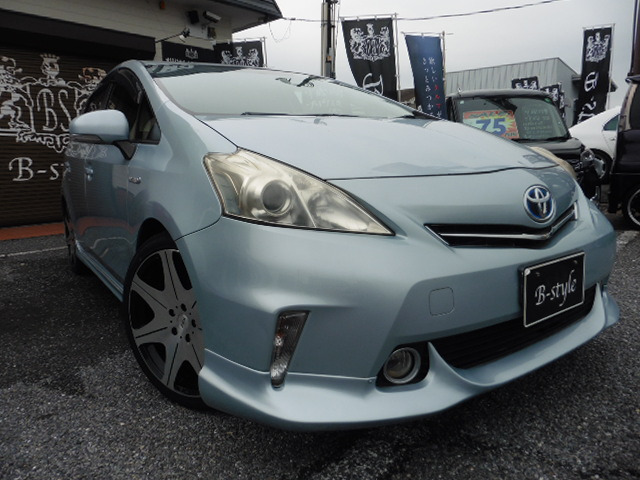 中古車 トヨタ プリウスα 1.8 S 社外19AW!社外テール の中古車 中古車 トヨタ プリウスα 1.8 S 社外19AW!社外テール の中古車