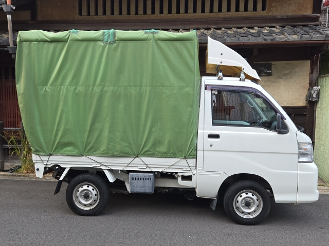 中古車 ダイハツ ハイゼットトラック エアコン パワステ スペシャル 車検2年/オートマ～幌～パワーゲート付! の中古車詳細 (33,803km,  ホワイト, 京都府, 63万円) | 中古車情報・中古車検索なら【車選びドットコム（車選び.com）】