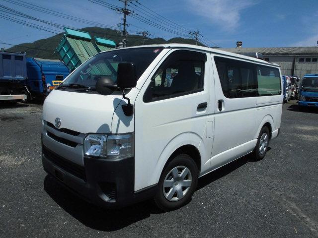 ハイエースバン  入浴車 デベロ