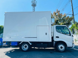 デュトロ  冷蔵冷凍車-30℃から30℃まで MT