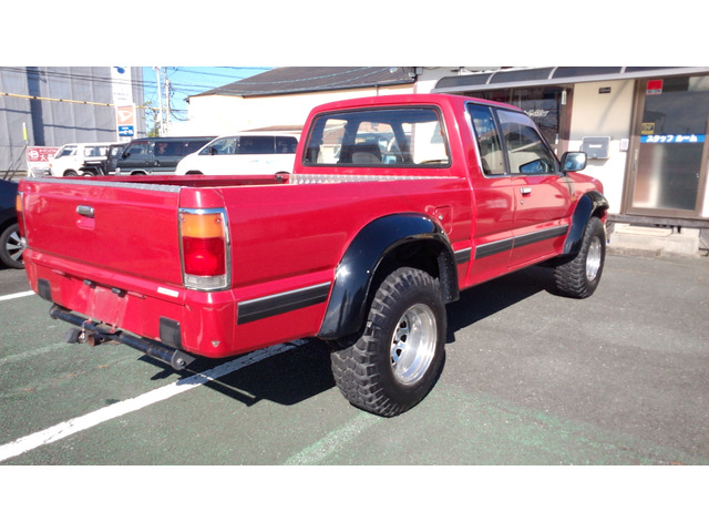 中古車 マツダ プロシード 2.6 キャブプラス 4WD の中古車詳細 
