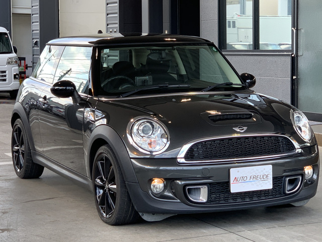 ミニ（BMW MINI）の中古車 | 中古車情報・中古車検索なら【車選びドットコム（車選び.com）】