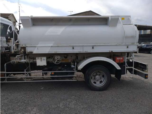ピロ君　三菱ふそう　ファイター　燃料タンク　200Ｌ×２個 ファイター アルミ燃料タンク 200L 角型タイプ NT-200A 三菱