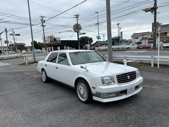 センチュリー（トヨタ）の中古車 | 中古車情報・中古車検索なら【車選びドットコム（車選び.com）】