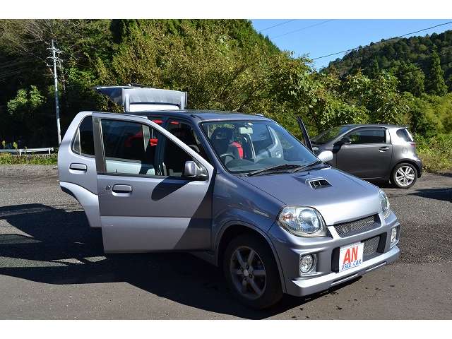 中古車 スズキ Kei ワークス 同色全塗装 スズスポバンパー の 中古車 スズキ Kei ワークス 同色全塗装 スズスポバンパー の