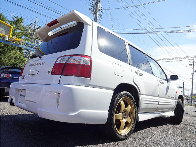 中古車 スバル フォレスター 2.0 STi IIタイプM 4WD 限定800台 3オーナー Tベルト交換 の中古車詳細 (191,423km,  ホワイト, 愛知県, 158万円) | 中古車情報・中古車検索なら【車選びドットコム（車選び.com）】