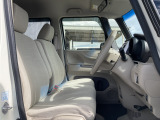 【支払総額推進店】お車をご覧い頂きまして、誠に有難う御座います。在庫車両になりますので、是非ご都合の宜しい時に、見に来て下さい。来店予約をされると、ご案内がスムーズです。