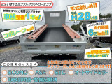 エルフ 3.0 ダンプ フルフラットロー ディーゼル 年式新しめ!走行距離少な目!コボレ...