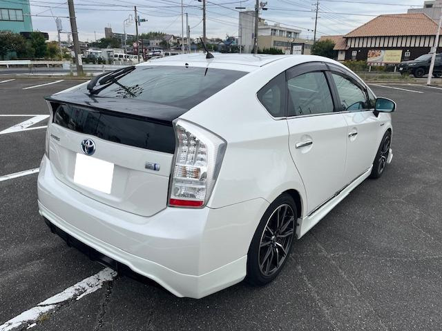 中古車 トヨタ プリウス 1.8 S 社外エアロ ローダウン 17インチアルミ 