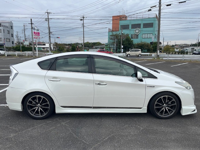 りょう ①中古 プリウス ZVW30 後期 純正 15インチ アルミ4本 激安 4本セット】トヨタ プリウス 30系 後期 純正 黒 アルミ
