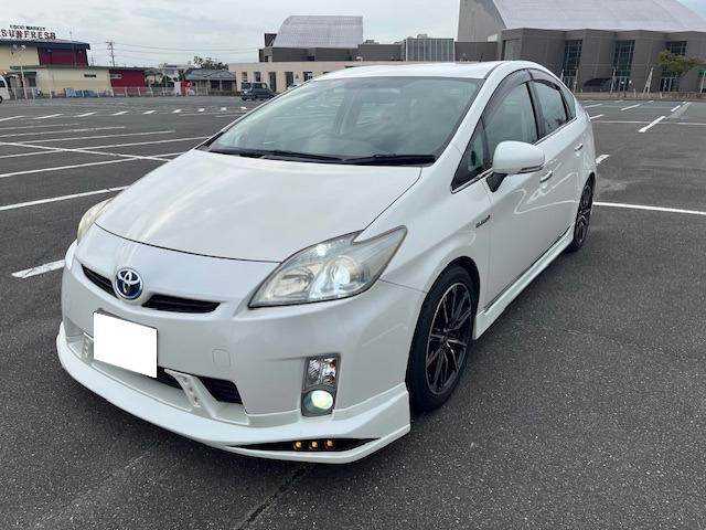 プリウス 1.8 S 社外エアロ ローダウン 17インチアルミ