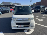 3ヶ月・3000kmの無料保証付きです。エンジン、ミッション等の修理の際に金額が大きくなりがちな箇所も無料修理で安心です。最大3年までの有料保証も取り扱っております。