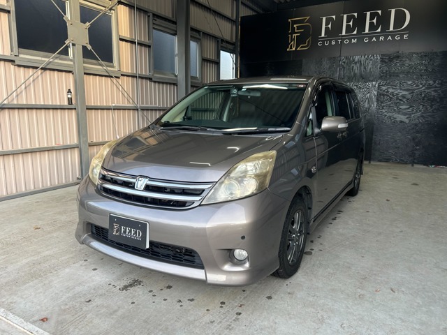 アイシス 2.0 プラタナ 4WD 