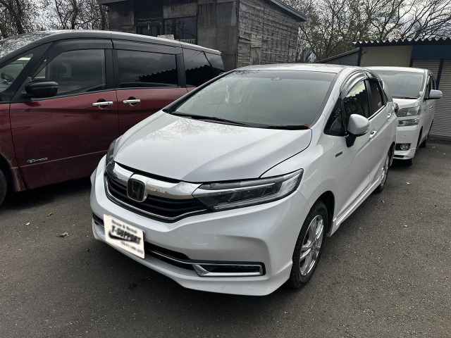 シャトル 1.5 ハイブリッド X ホンダセンシング 4WD 純正エンジンスターター