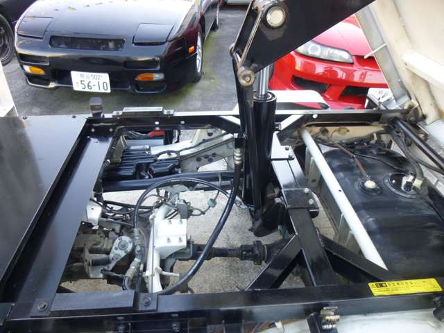 中古車 ダイハツ ハイゼットトラック 多目的ダンプ PTO式 4WD