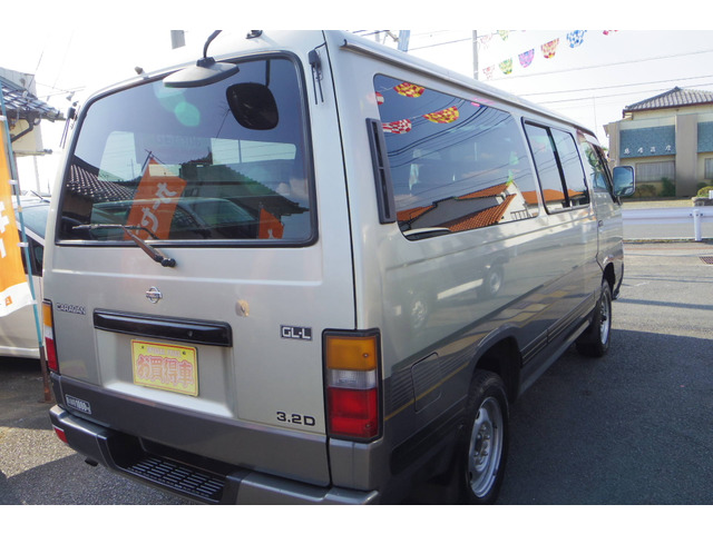 中古車 日産 キャラバン 3.2 GL-L ロング ディーゼル 4WD サンルーフ 3.2DL 4WD の中古車詳細 (193,400km,  グリーンツートン, 群馬県, 104.8万円) | 中古車情報・中古車検索なら【車選びドットコム（車選び.com）】