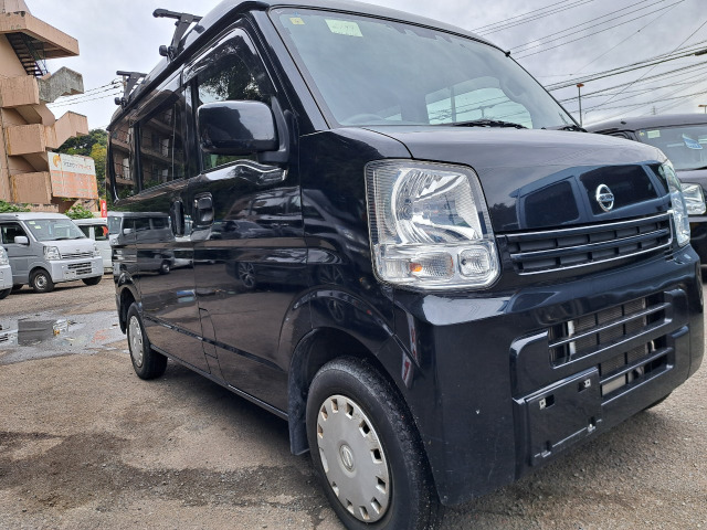 日産 NV100クリッパー 
