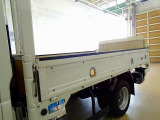 荷台内寸:325&times;180&times;38 三方開 左右アオリ上部プロテクター付/ロープ穴3対 荷台床板/前立て板張替え アーム式PG 600kg付