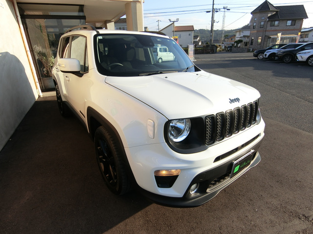 中古車 クライスラージープ レネゲード ナイトイーグル Uconnect 
