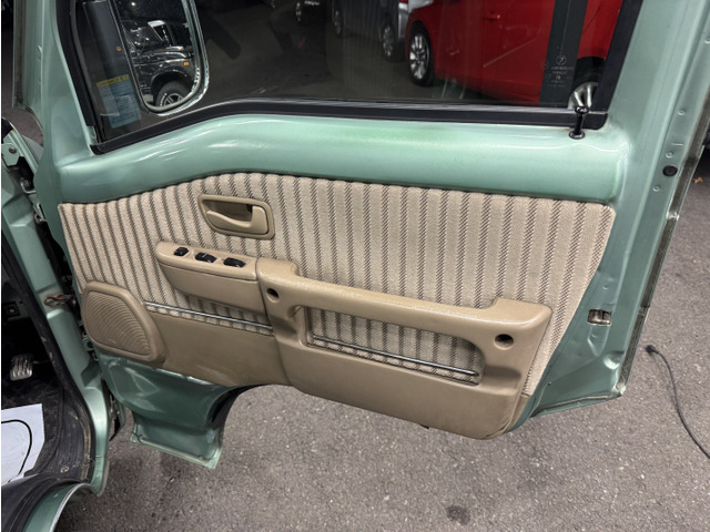 中古車 スバル サンバーディアスワゴン クラシック スーパー
