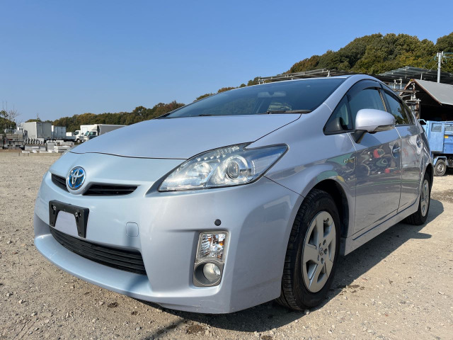 プリウス 1.8 S 純正ナビ+地デジTV、バックカメラ