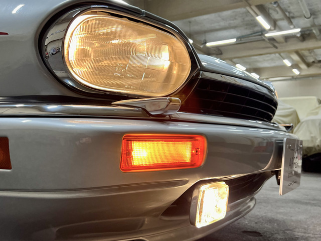 ジャガー XJ-Sクーペ XJ-S 4.0 D車右H 走行1.9万K ネイビー内装 の中古