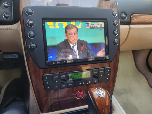 マセラティ クアトロポルテ S サンルーフ 社外ナビ・TV 車検付き の