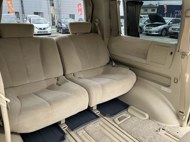 E51 エルグランド キャプテンシート オットマン（日産