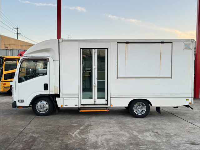 いすゞ エルフ キッチンカー 移動販売 4WD 準中型 の中古車詳細