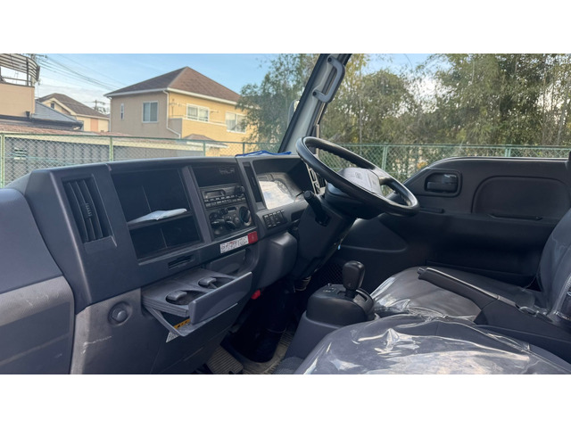 いすゞ エルフ 3.0 ダブルキャブ フルフラットロー ディーゼル