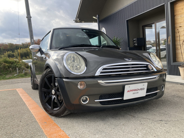 中古車 BMW MINI ミニ クーパー パークレーン 社外マフラー ローダウン ETC の中古車詳細 (129,073km, ブラウン, 兵庫県,  45万円) | 中古車情報・中古車検索なら【車選びドットコム（車選び.com）】