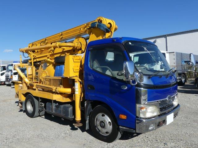 デュトロ  コンクリート作業車