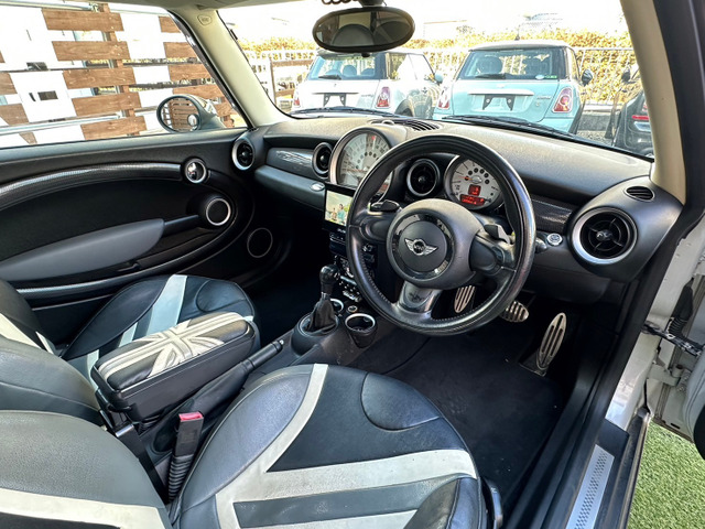 BMW MINI ミニ クーパー S 後期型 サンルーフ ナビ TV ETC付 の中古車