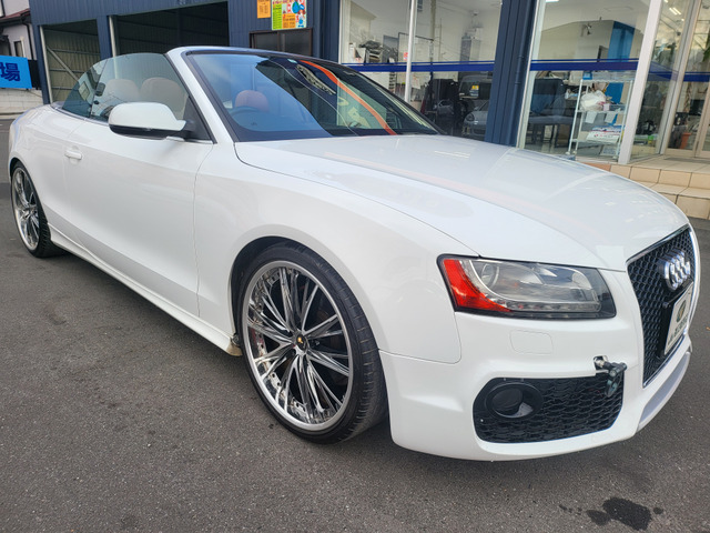 アウディ A5カブリオレ 3.2 FSI クワトロ 4WD 電動オープン 4WD の中古