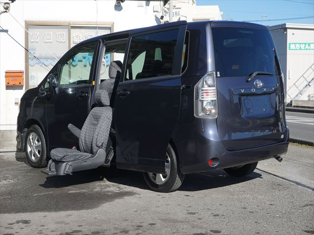 トヨタ ヴォクシー 2.0 X Lエディション ウェルキャブ サイドリフト